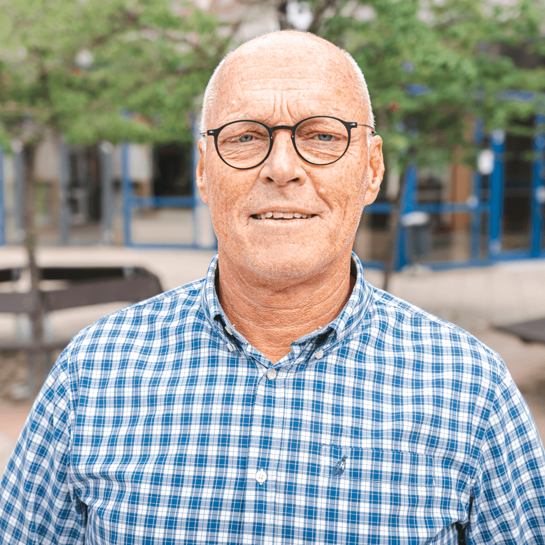Portrait of Anders Holmgren.
